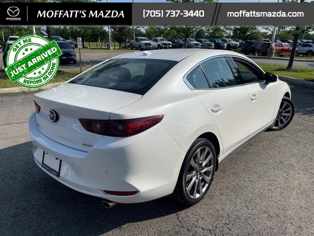 2023 Mazda MAZDA3 GT Photo