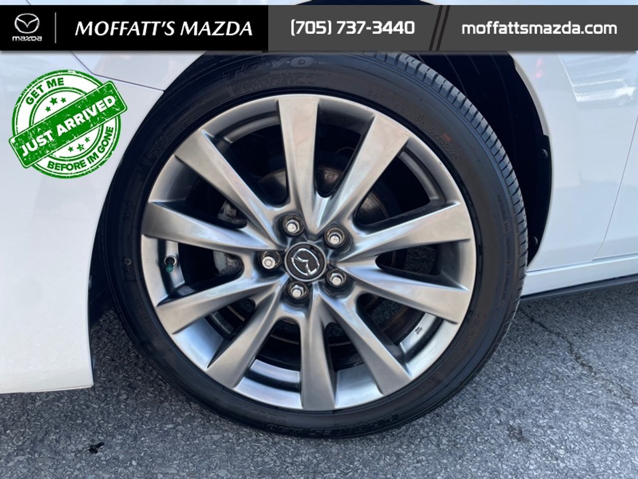 2023 Mazda MAZDA3 GT Photo
