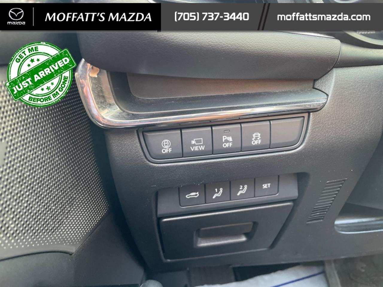 2023 Mazda MAZDA3 GT Photo