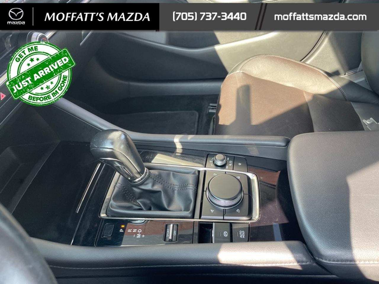 2023 Mazda MAZDA3 GT Photo