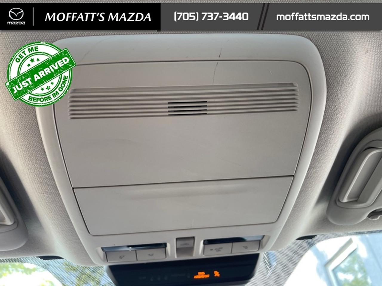 2023 Mazda MAZDA3 GT Photo