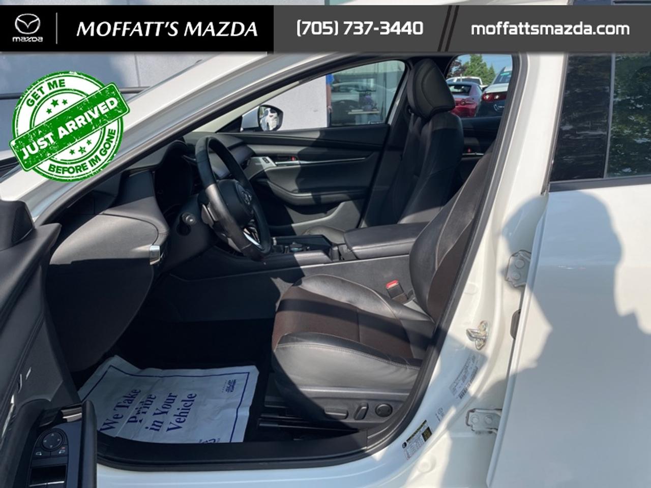 2023 Mazda MAZDA3 GT Photo
