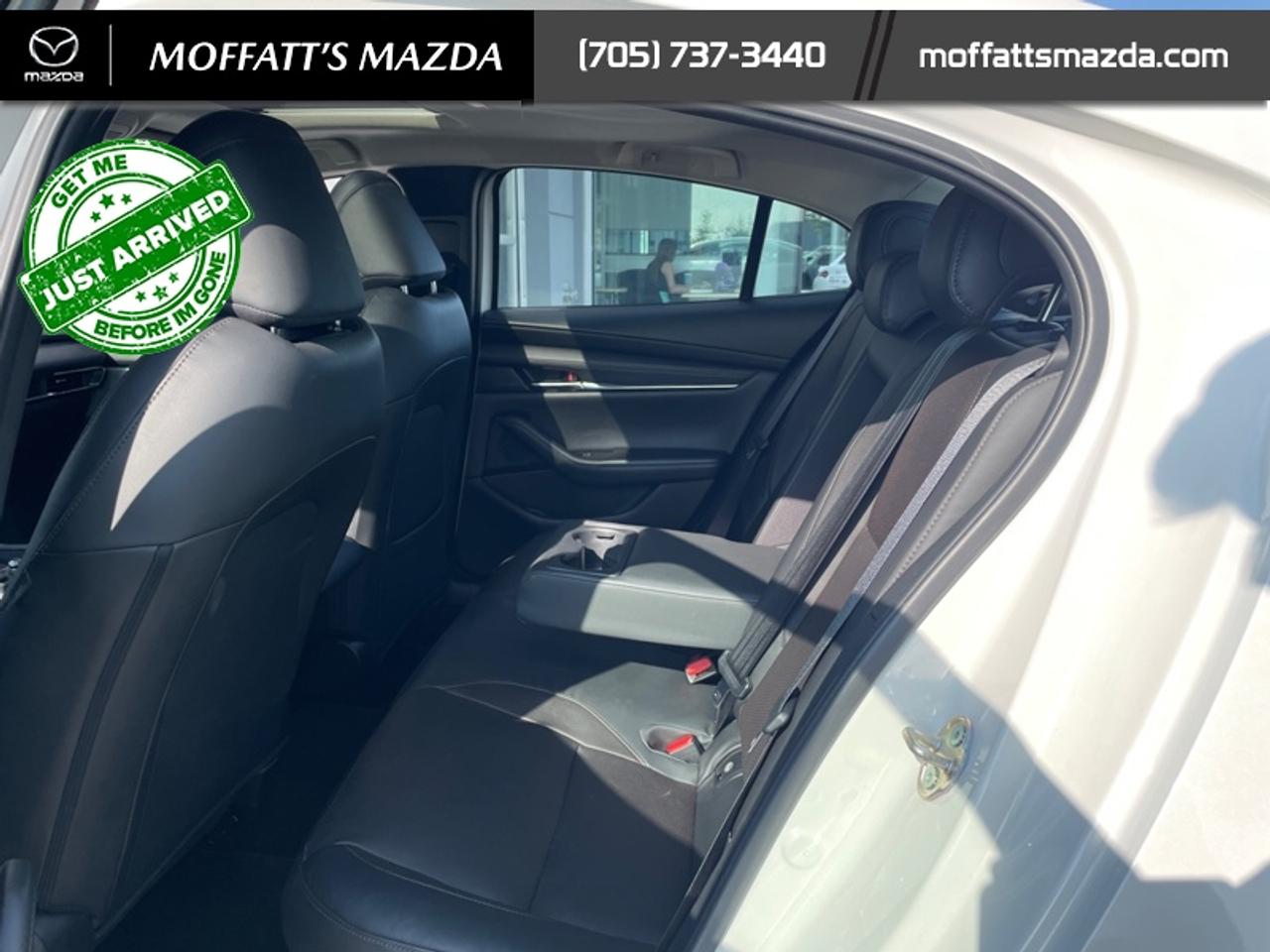 2023 Mazda MAZDA3 GT Photo