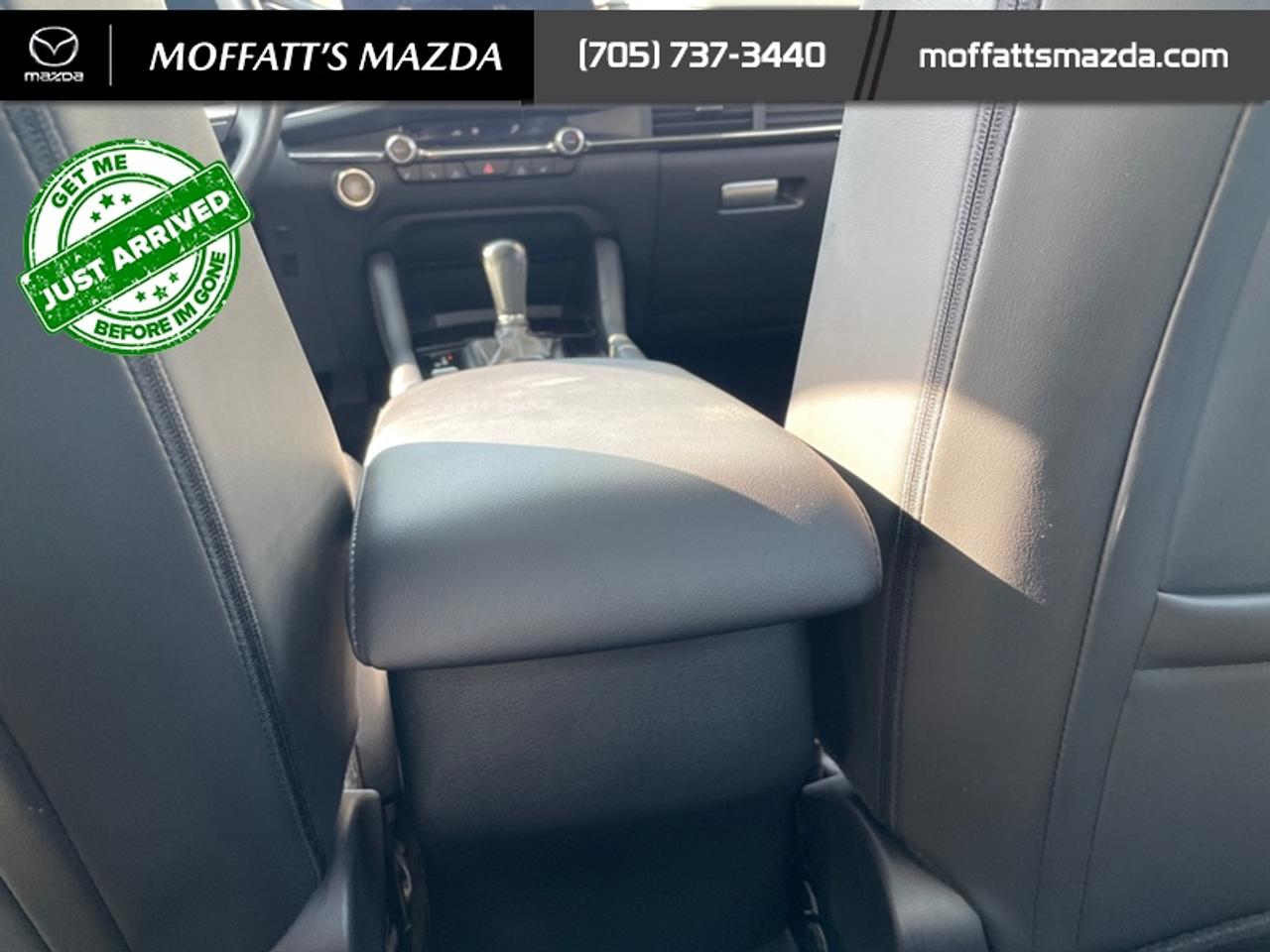 2023 Mazda MAZDA3 GT Photo