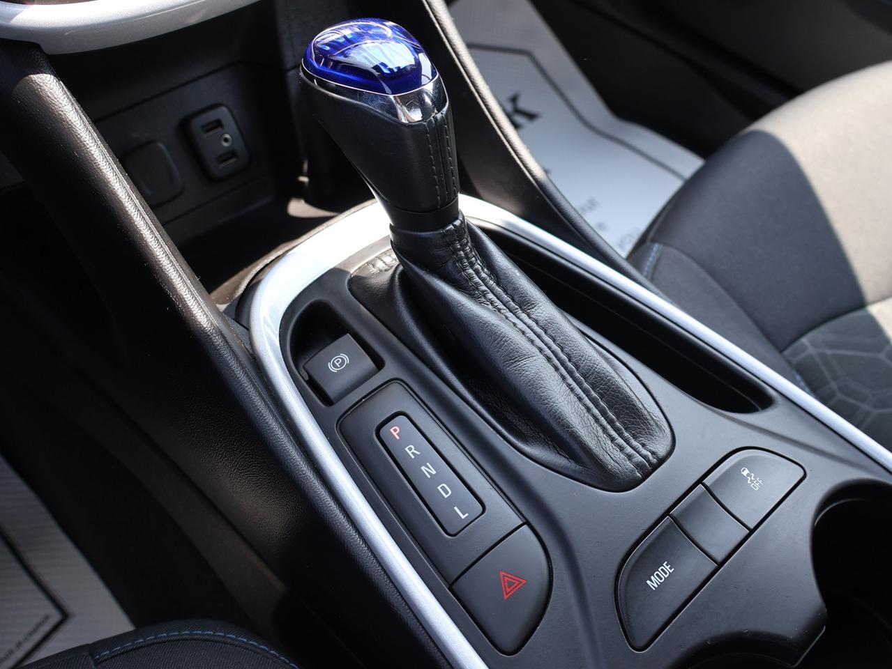 2017 Chevrolet Volt LT CERTIFIED CAMERA BLUETOOTH HEATED SEATS CRUISE ALLOYS Photo