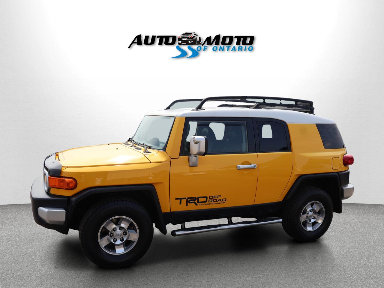 2008 Toyota FJ Cruiser 4WD AT *ACCIDENT FREE* CRUISE CONTROL ALLOYS RUNNING BOARDS Photo