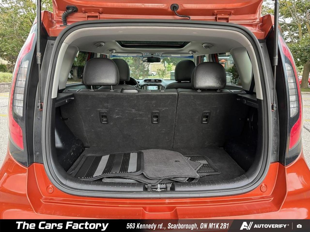 2018 Kia Soul EX Premium Leather/ Apple CarPlay / Camera Loaded! Photo