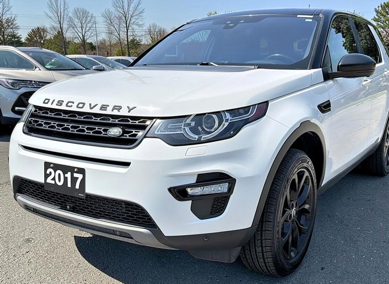 2017 Land Rover Discovery Sport HSE Photo