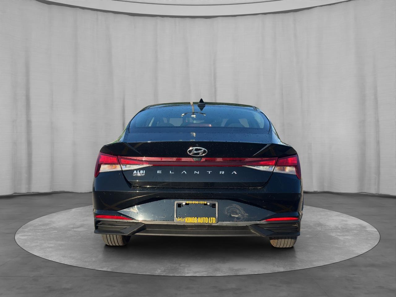 2022 Hyundai Elantra Preferred IVT w/Sun & Tech Package Photo