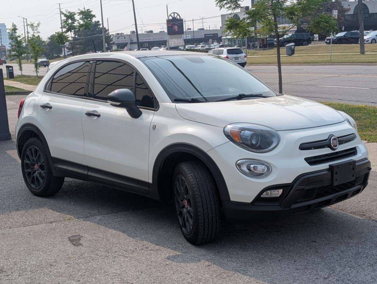 2018 Fiat 500 X URBAN EDITION/ AWD/ CLEAN CARFAX/ SUNROOF/ NAVI - Photo #3