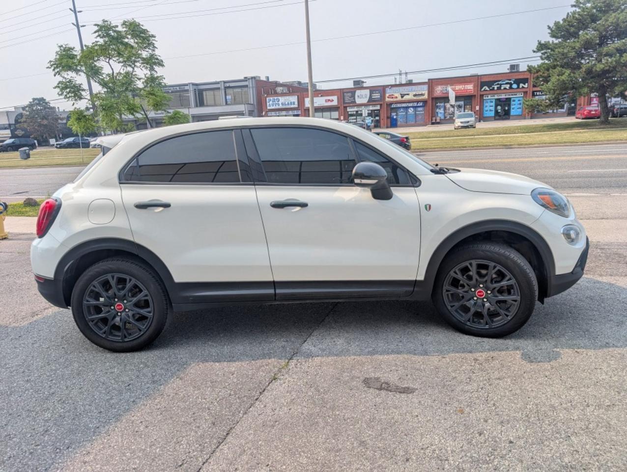 2018 Fiat 500 X URBAN EDITION/ AWD/ CLEAN CARFAX/ SUNROOF/ NAVI Photo
