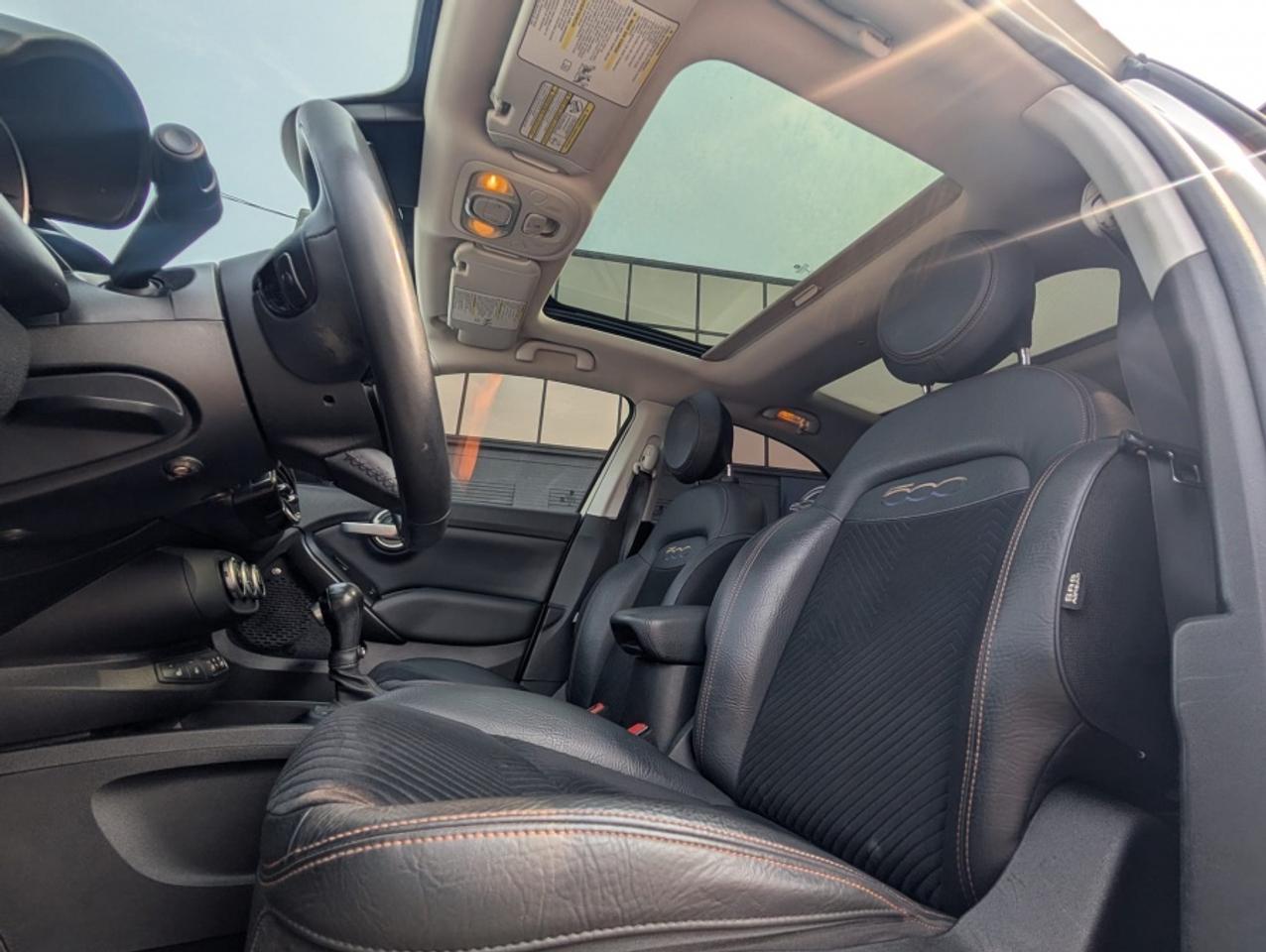 2018 Fiat 500 X URBAN EDITION/ AWD/ CLEAN CARFAX/ SUNROOF/ NAVI Photo