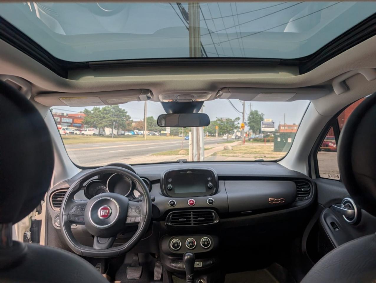 2018 Fiat 500 X URBAN EDITION/ AWD/ CLEAN CARFAX/ SUNROOF/ NAVI Photo
