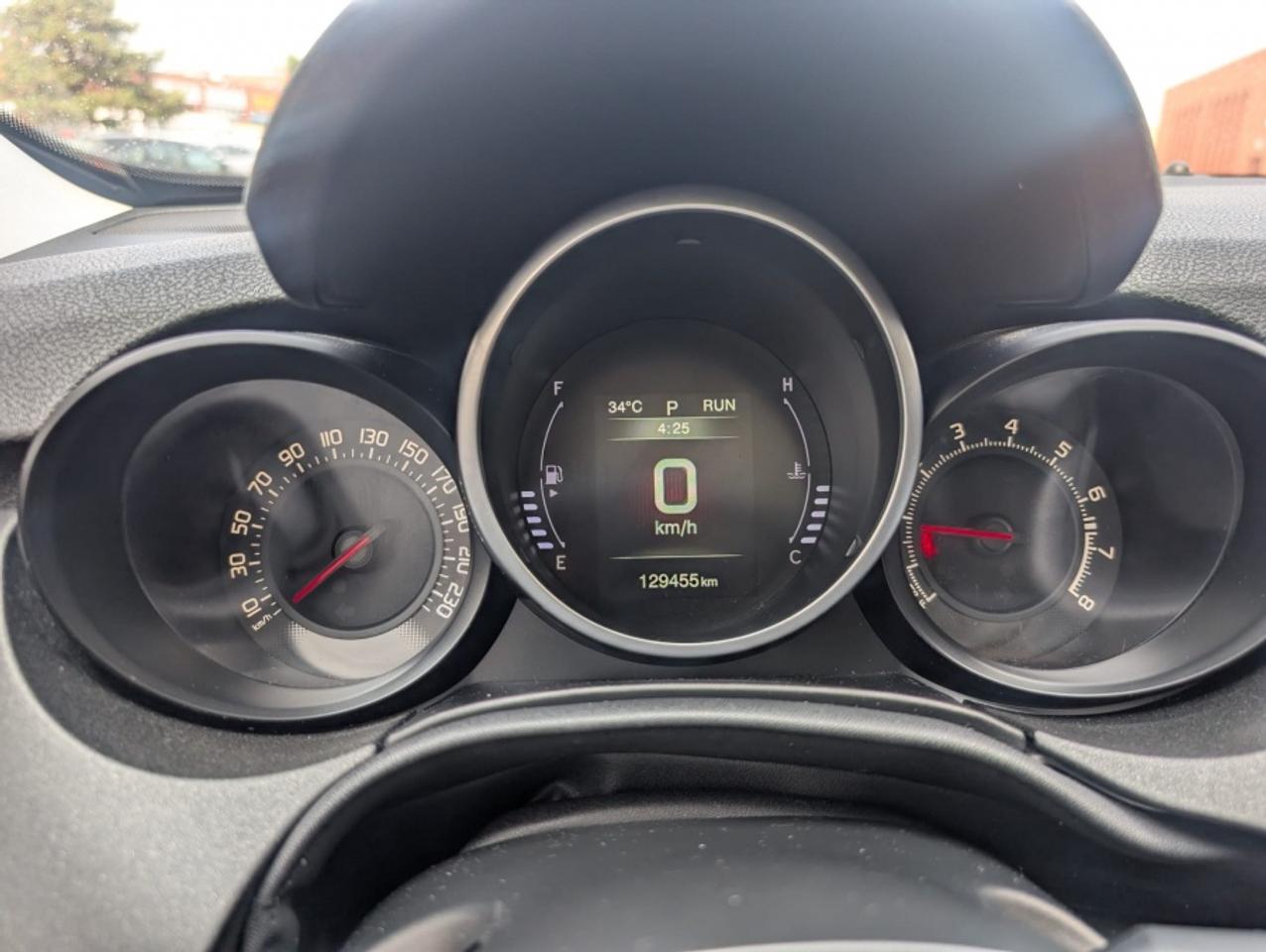 2018 Fiat 500 X URBAN EDITION/ AWD/ CLEAN CARFAX/ SUNROOF/ NAVI Photo