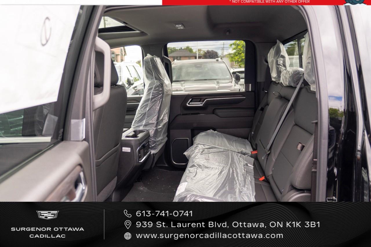 2026 GMC Sierra 2500 HD Crew Cab Standard Box 4-Wheel Drive SLT Photo