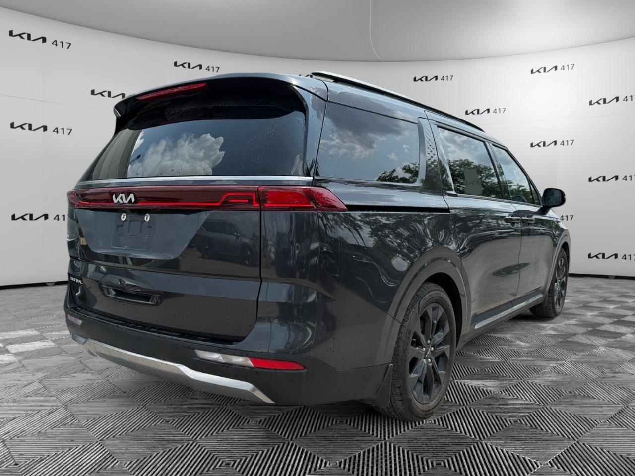 2024 Kia Carnival SX FWD Photo