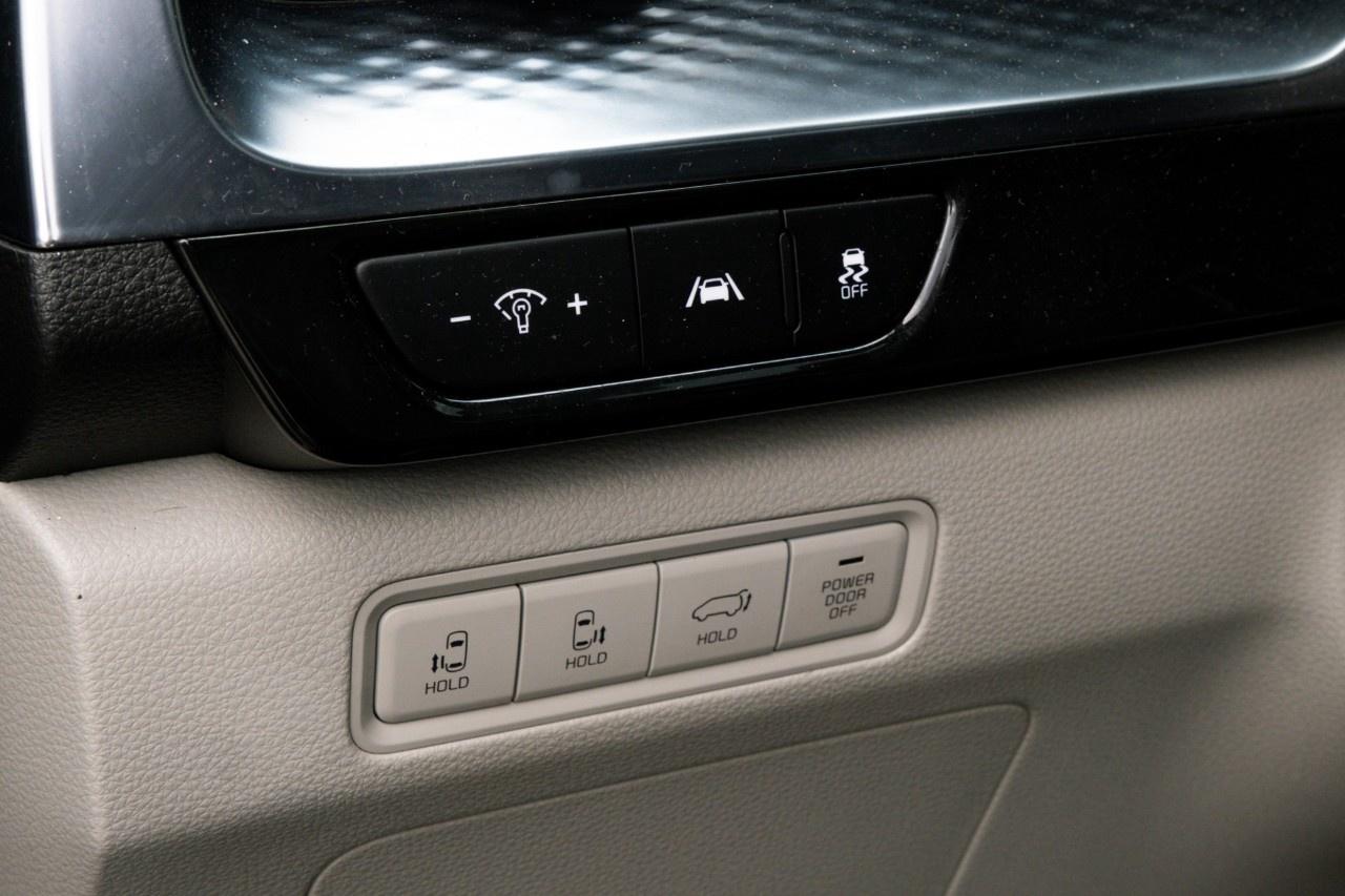 2024 Kia Carnival SX FWD Photo
