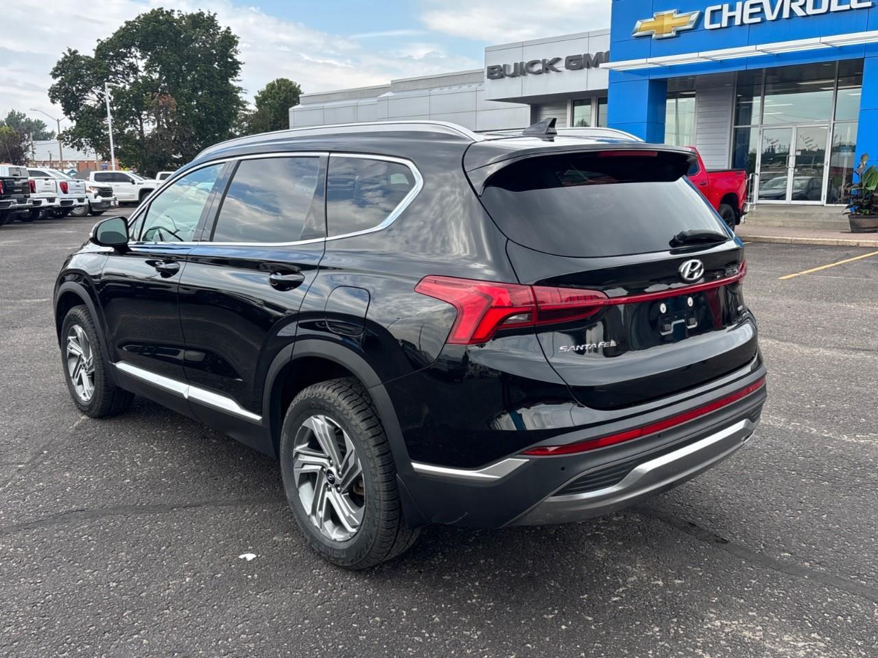 2023 Hyundai Santa Fe Preferred w/Trend Package Used 5 Passenger AWD SUV with Heated Front Seats, Heated Steering Wheel, Navigation, Leather Seats and a Panoramic Sunroof Photo