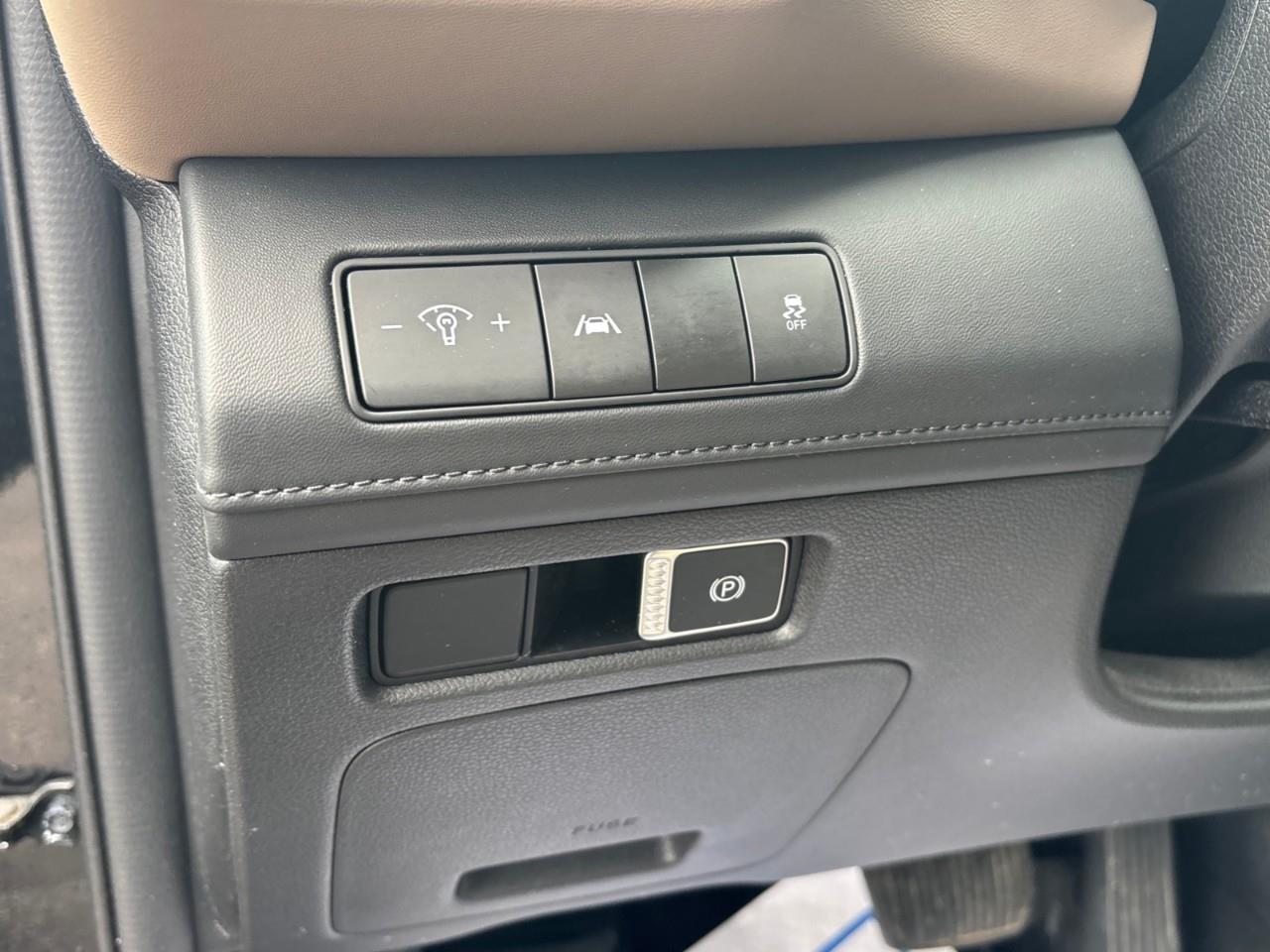 2023 Hyundai Santa Fe Preferred w/Trend Package Used 5 Passenger AWD SUV with Heated Front Seats, Heated Steering Wheel, Navigation, Leather Seats and a Panoramic Sunroof Photo