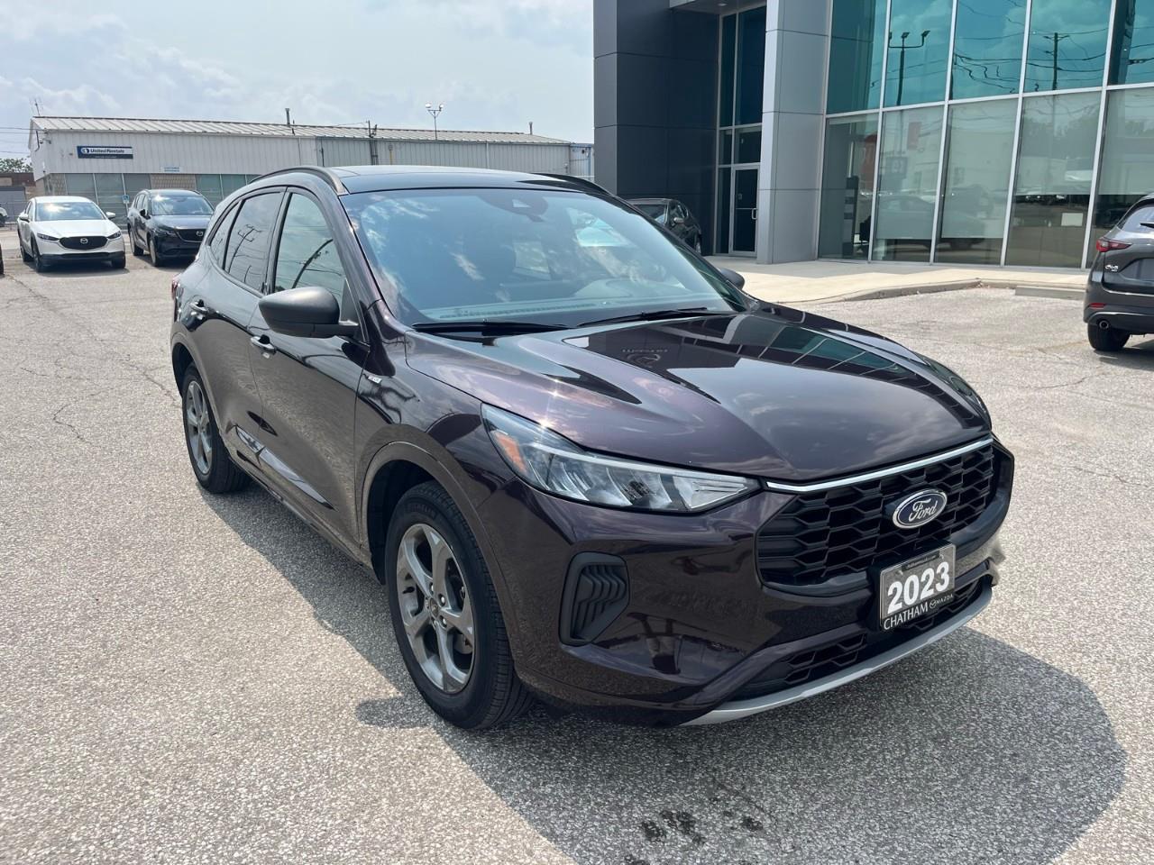 2023 Ford Escape ST-Line Adaptive Cruise Control | Power Liftgate | Low Kilometers Photo
