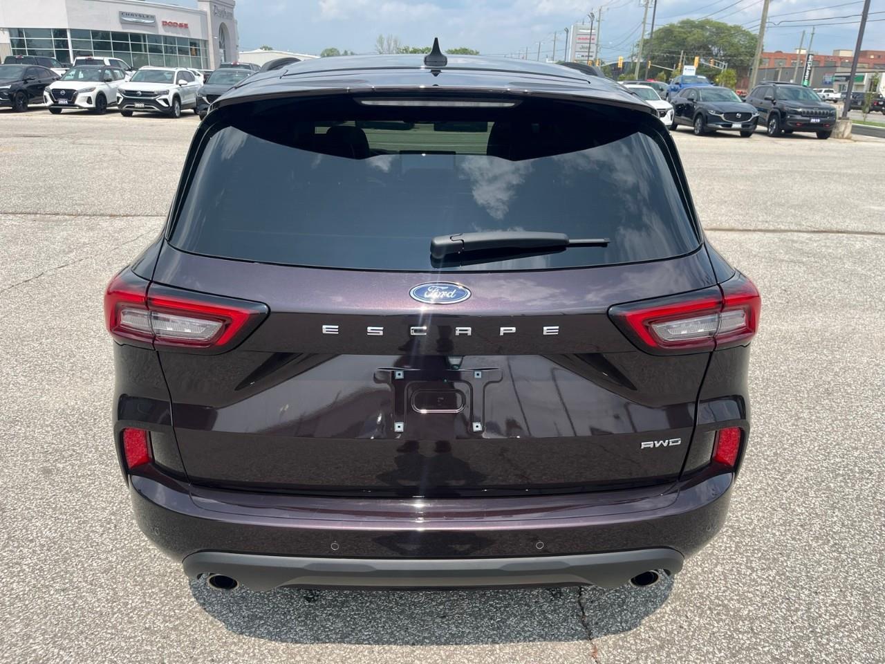2023 Ford Escape ST-Line Adaptive Cruise Control | Power Liftgate | Low Kilometers Photo