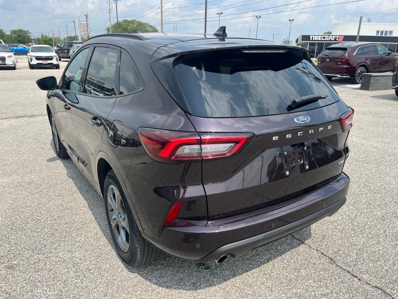 2023 Ford Escape ST-Line Adaptive Cruise Control | Power Liftgate | Low Kilometers Photo