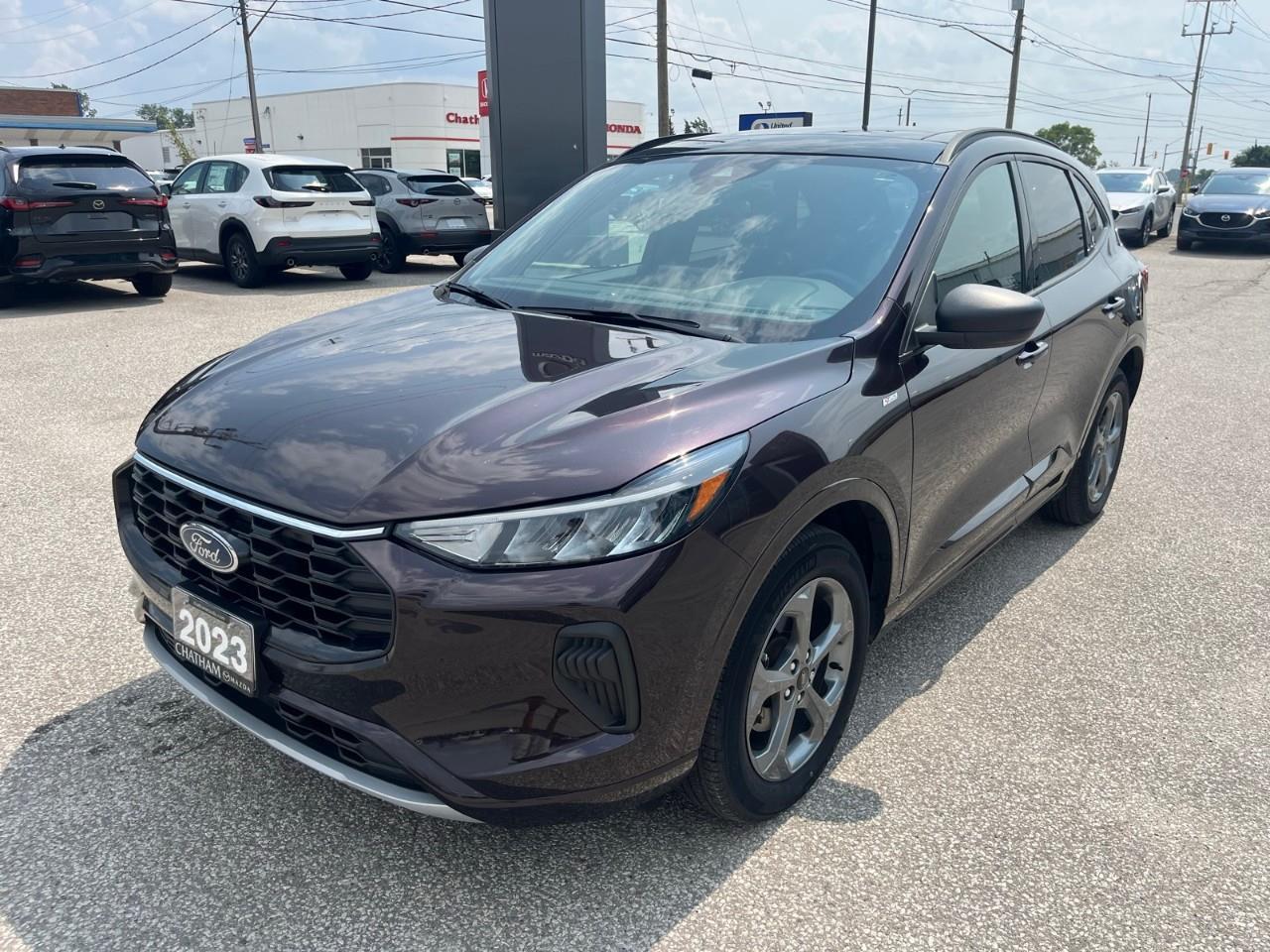 2023 Ford Escape ST-Line Adaptive Cruise Control | Power Liftgate | Low Kilometers Photo