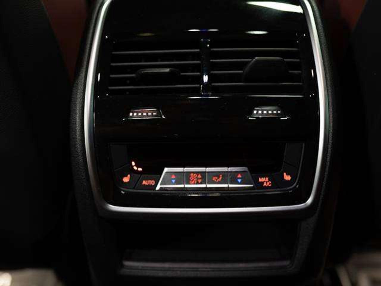 2022 BMW X6 XDRIVE40I | M-SPORT | PREMIUM ESSENTIAL Photo