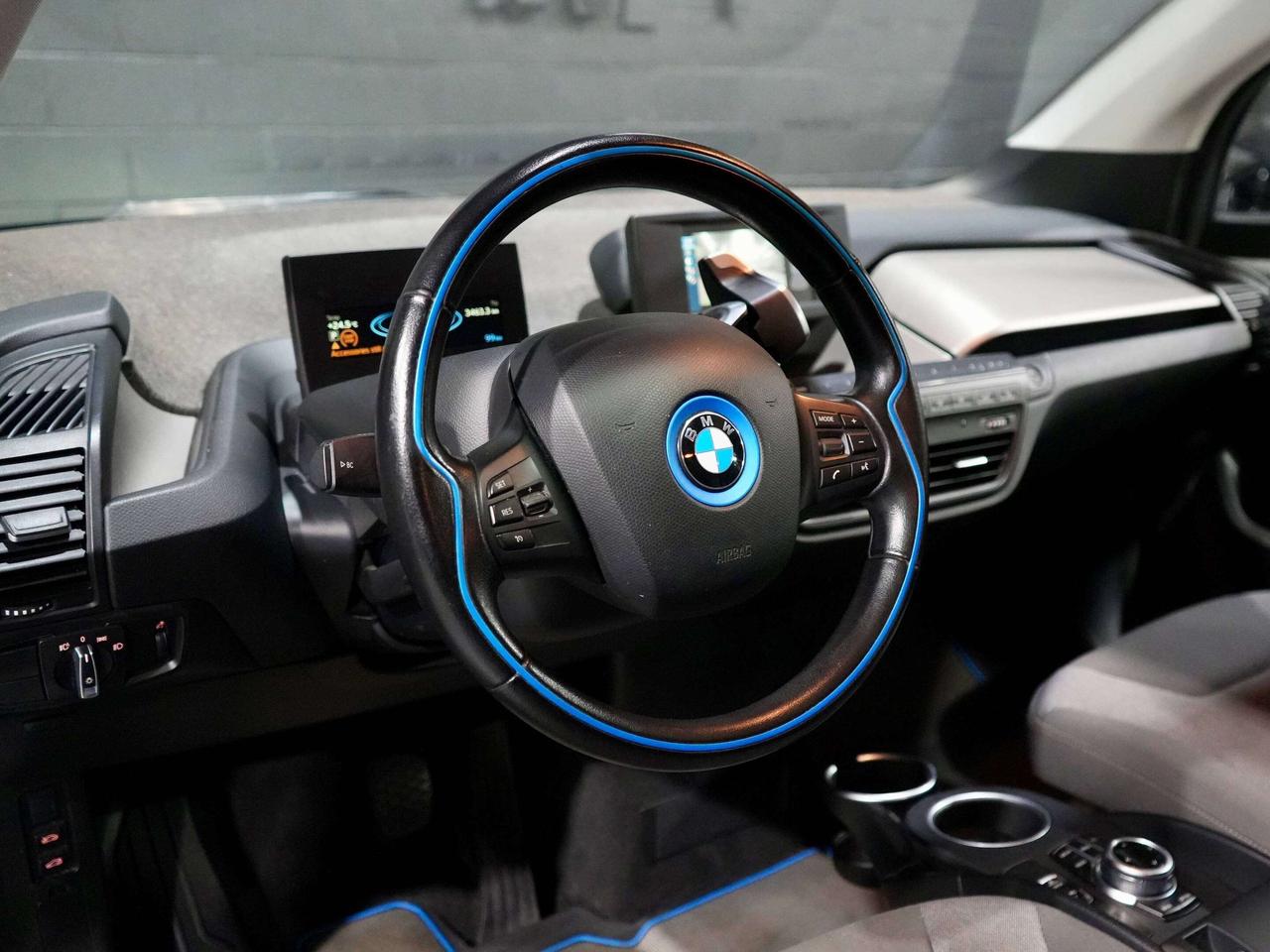 2018 BMW i3  Photo