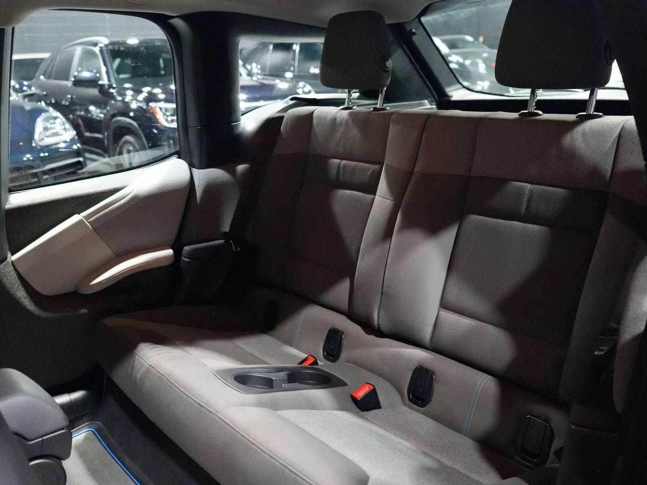 2018 BMW i3  Photo