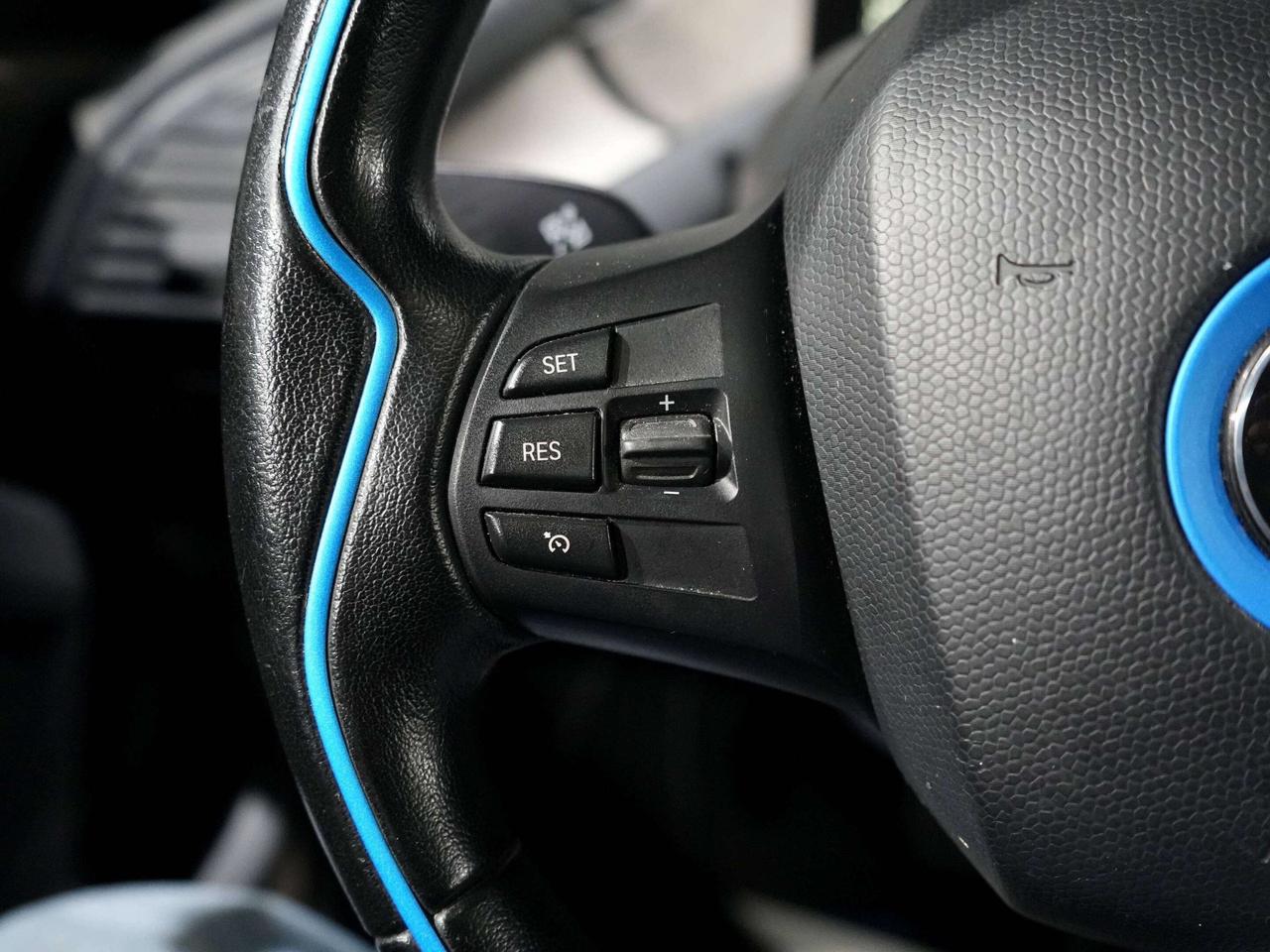2018 BMW i3  Photo