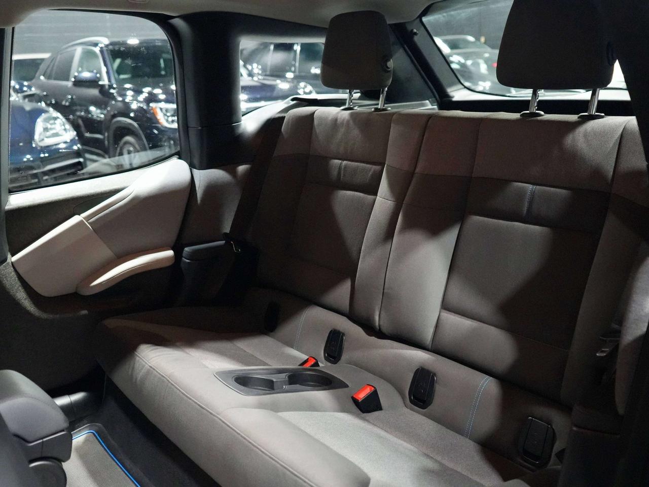 2018 BMW i3  Photo