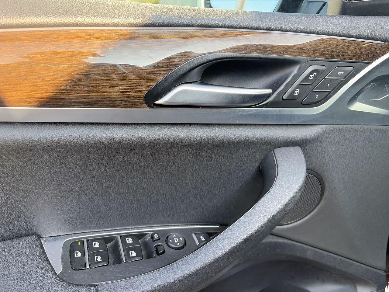 2018 BMW X3 xDrive30i Clean Carfax| Woodgrain Interior| Smart Photo