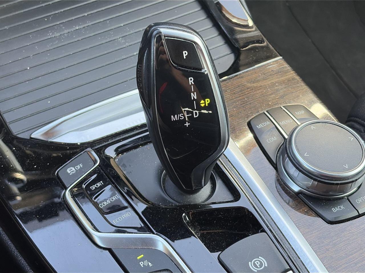 2018 BMW X3 xDrive30i Clean Carfax| Woodgrain Interior| Smart Photo