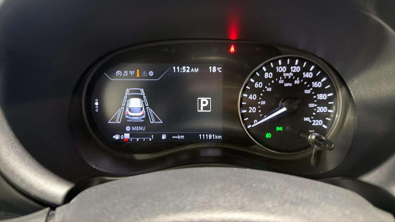 2024 Nissan Kicks SR | 1OWNER | 360 CAM | CARPLAY | BLIS | HTD SEATS Photo
