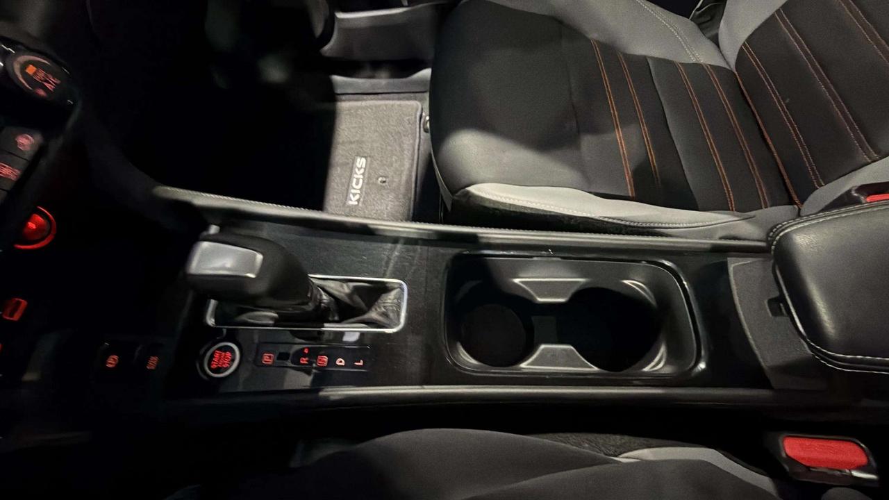 2024 Nissan Kicks SR | 1OWNER | 360 CAM | CARPLAY | BLIS | HTD SEATS Photo