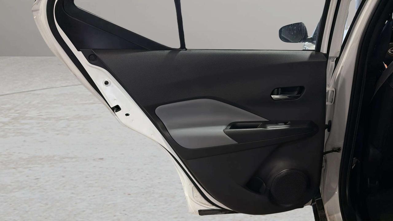 2024 Nissan Kicks SR | 1OWNER | 360 CAM | CARPLAY | BLIS | HTD SEATS Photo