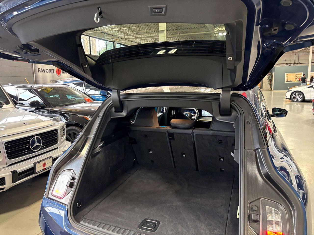 2022 BMW iX xDrive50|AWD|MASSAGE|HEADSUP|3DCAM|BLUESUEDESEATS| Photo