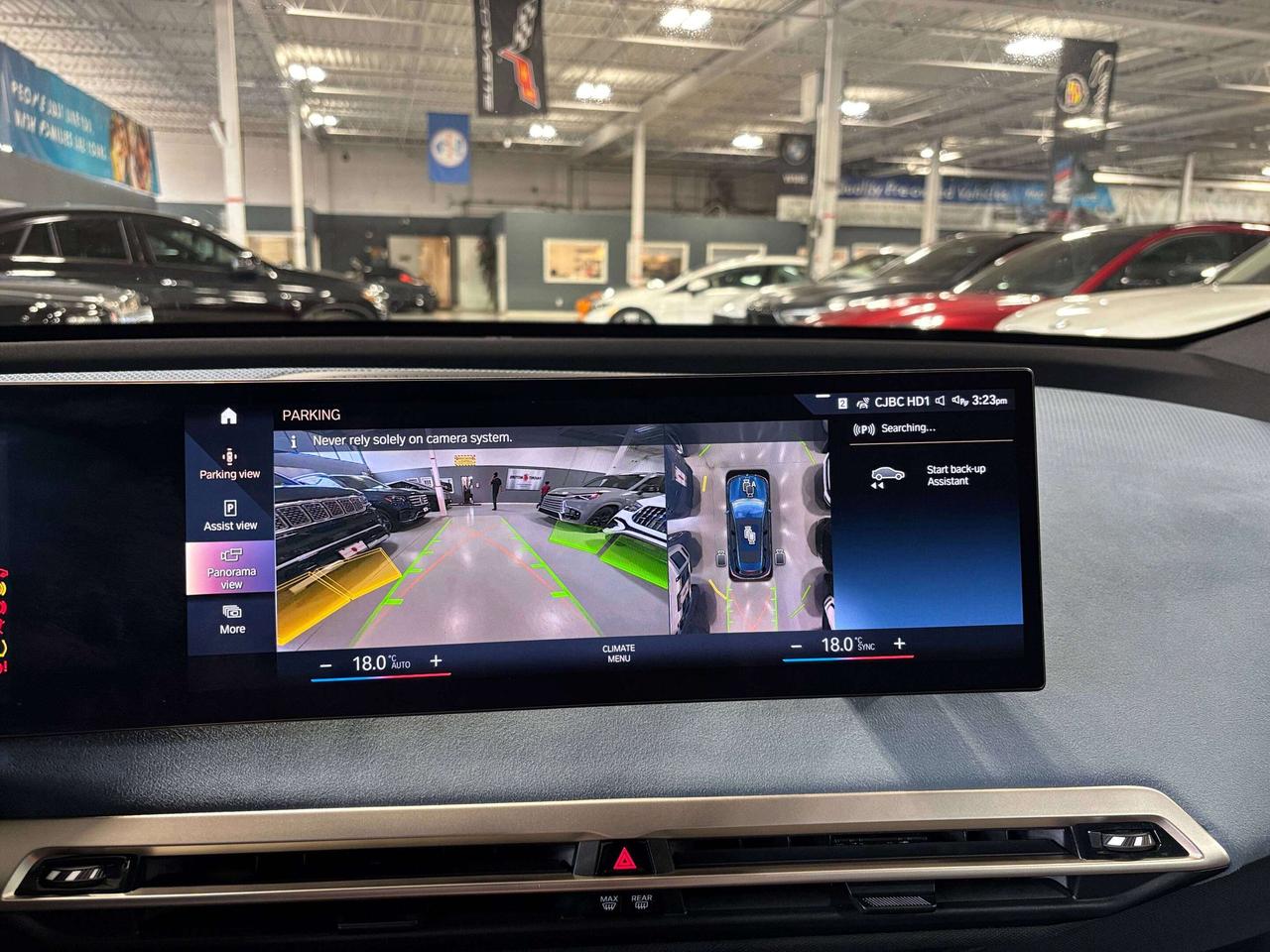 2022 BMW iX xDrive50|AWD|MASSAGE|HEADSUP|3DCAM|BLUESUEDESEATS| Photo