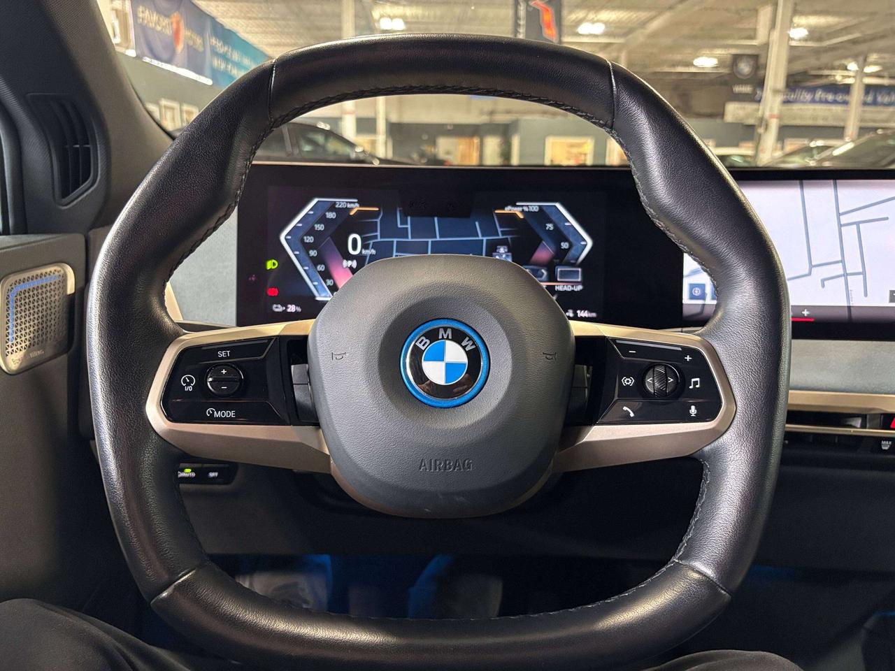 2022 BMW iX xDrive50|AWD|MASSAGE|HEADSUP|3DCAM|BLUESUEDESEATS| Photo