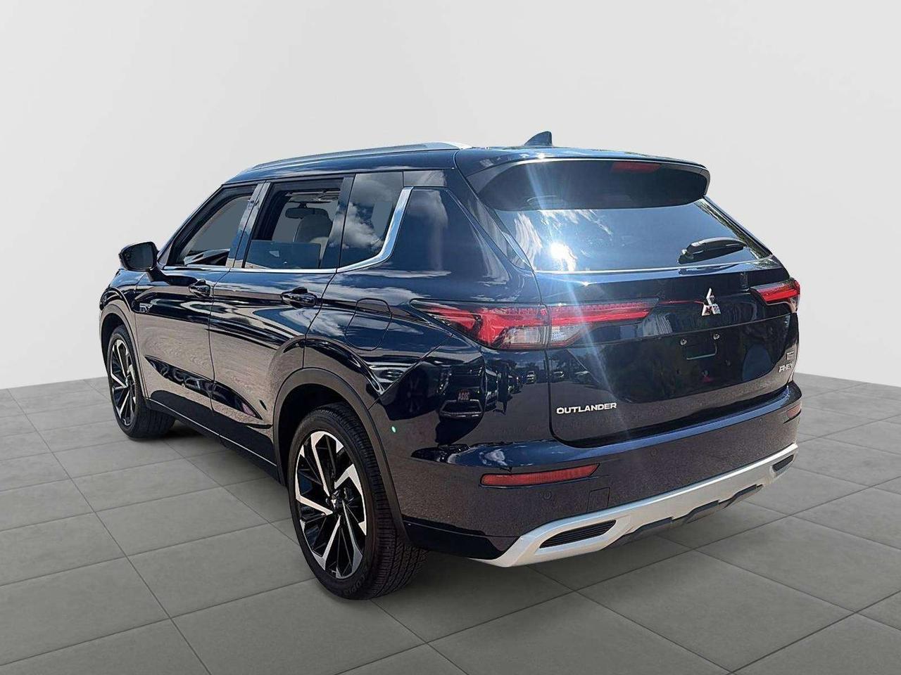 2025 Mitsubishi Outlander Phev CARPLAY/ ANDRIOD AUTO Photo
