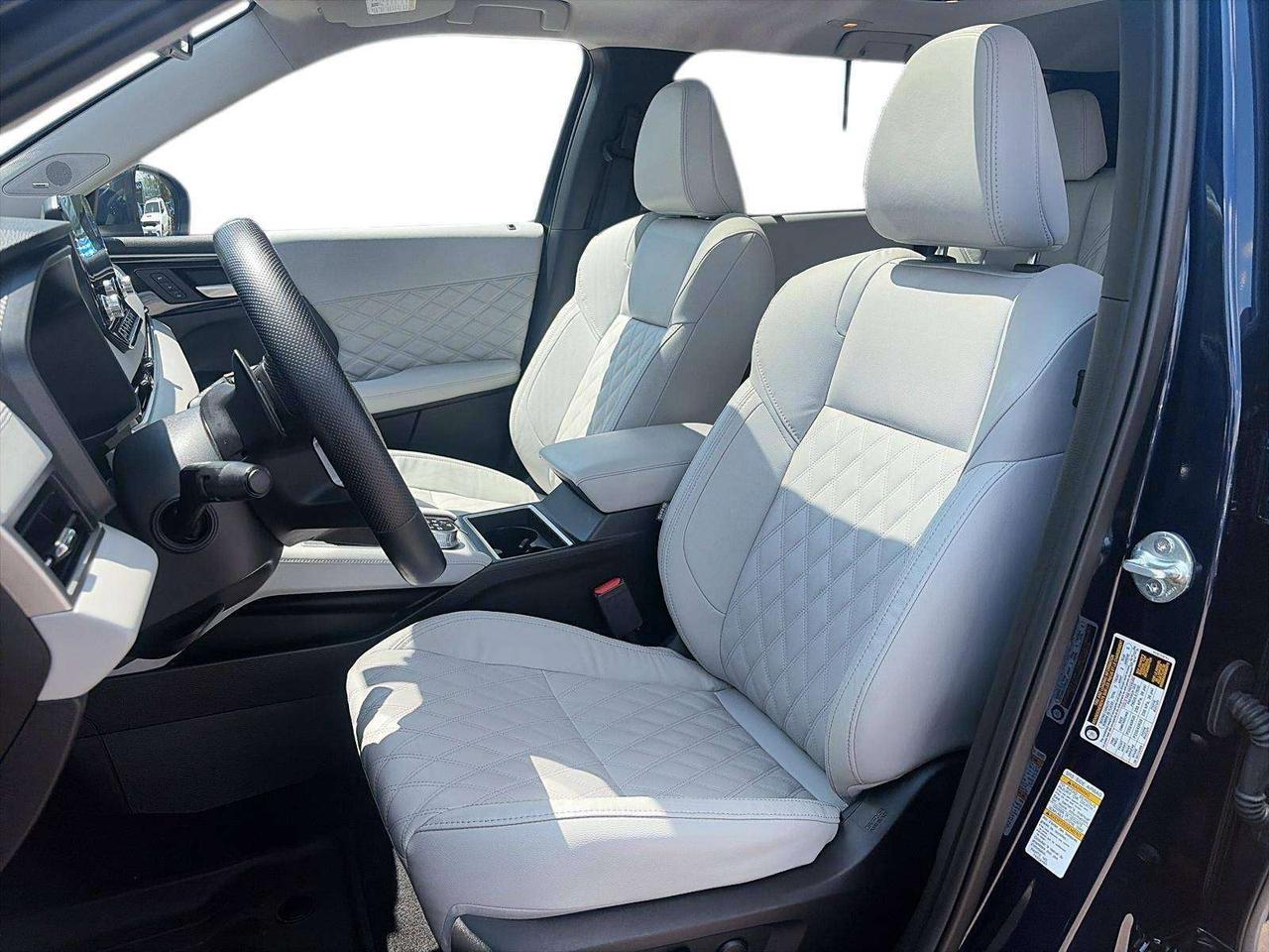 2025 Mitsubishi Outlander Phev CARPLAY/ ANDRIOD AUTO Photo