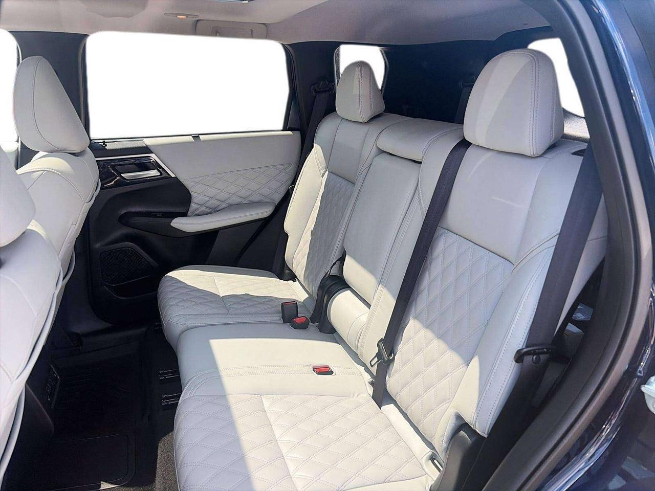2025 Mitsubishi Outlander Phev CARPLAY/ ANDRIOD AUTO Photo