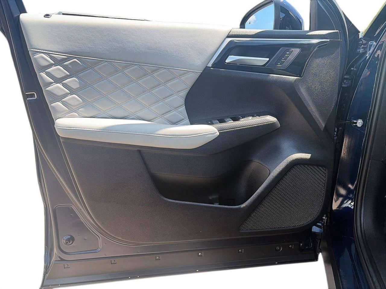 2025 Mitsubishi Outlander Phev CARPLAY/ ANDRIOD AUTO Photo