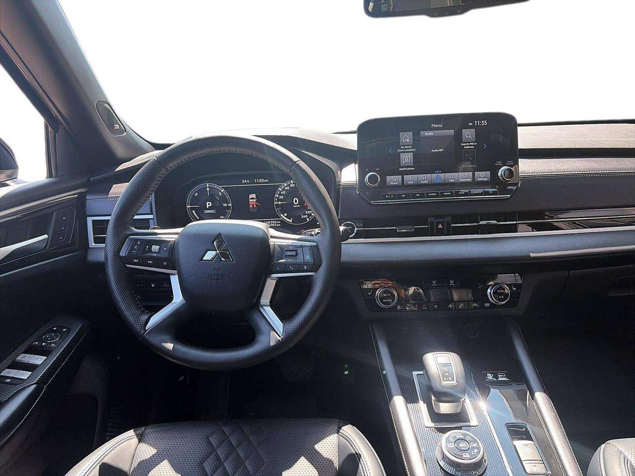 2025 Mitsubishi Outlander Phev NOIR MASSAGE FRONT SEAT Photo