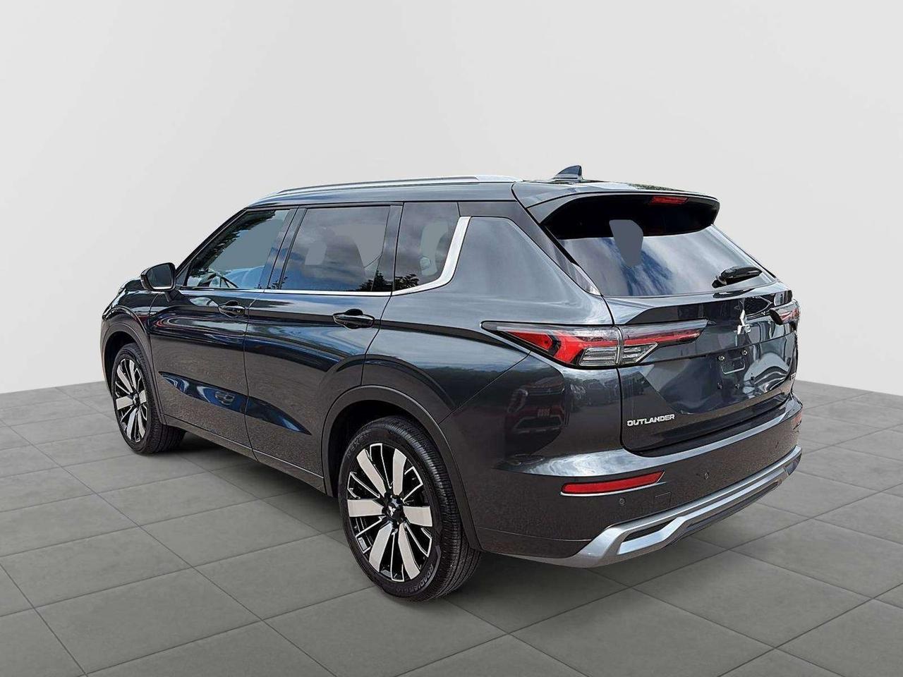 2025 Mitsubishi Outlander GT | WIRELESS CARPLAY YAMAHA SPEAKERS Photo