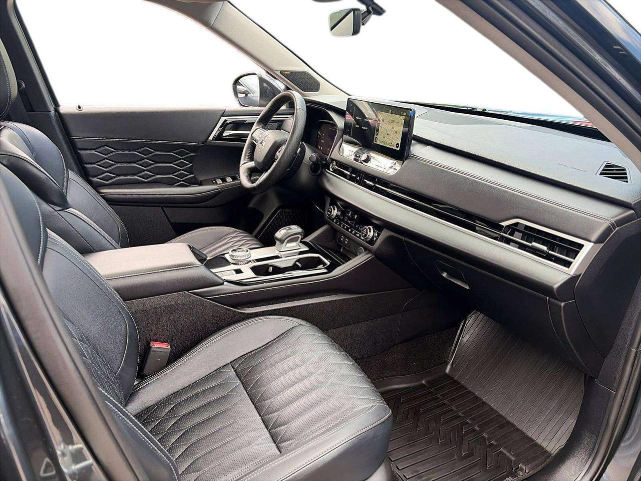 2025 Mitsubishi Outlander GT | WIRELESS CARPLAY YAMAHA SPEAKERS Photo