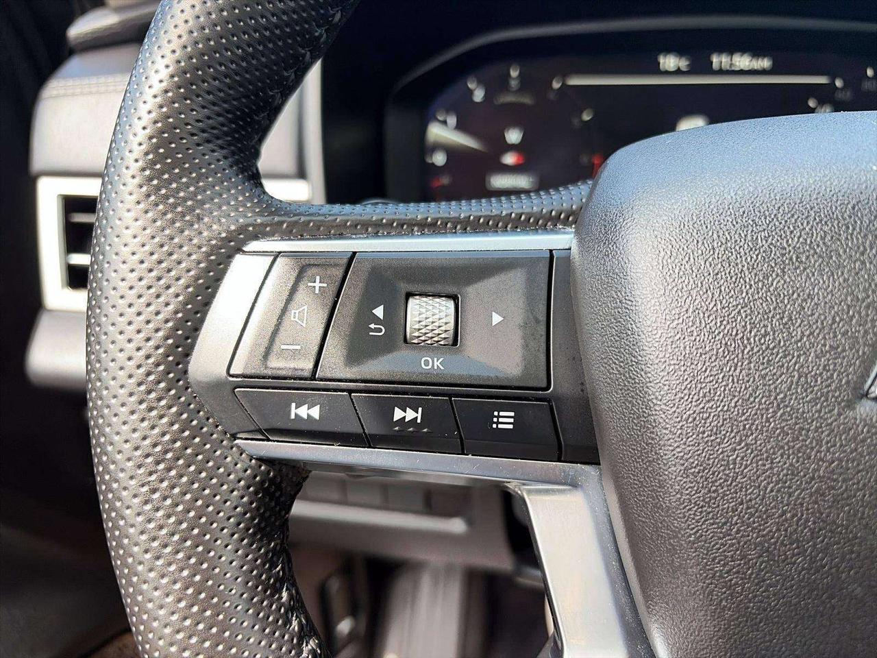2025 Mitsubishi Outlander GT | WIRELESS CARPLAY YAMAHA SPEAKERS Photo