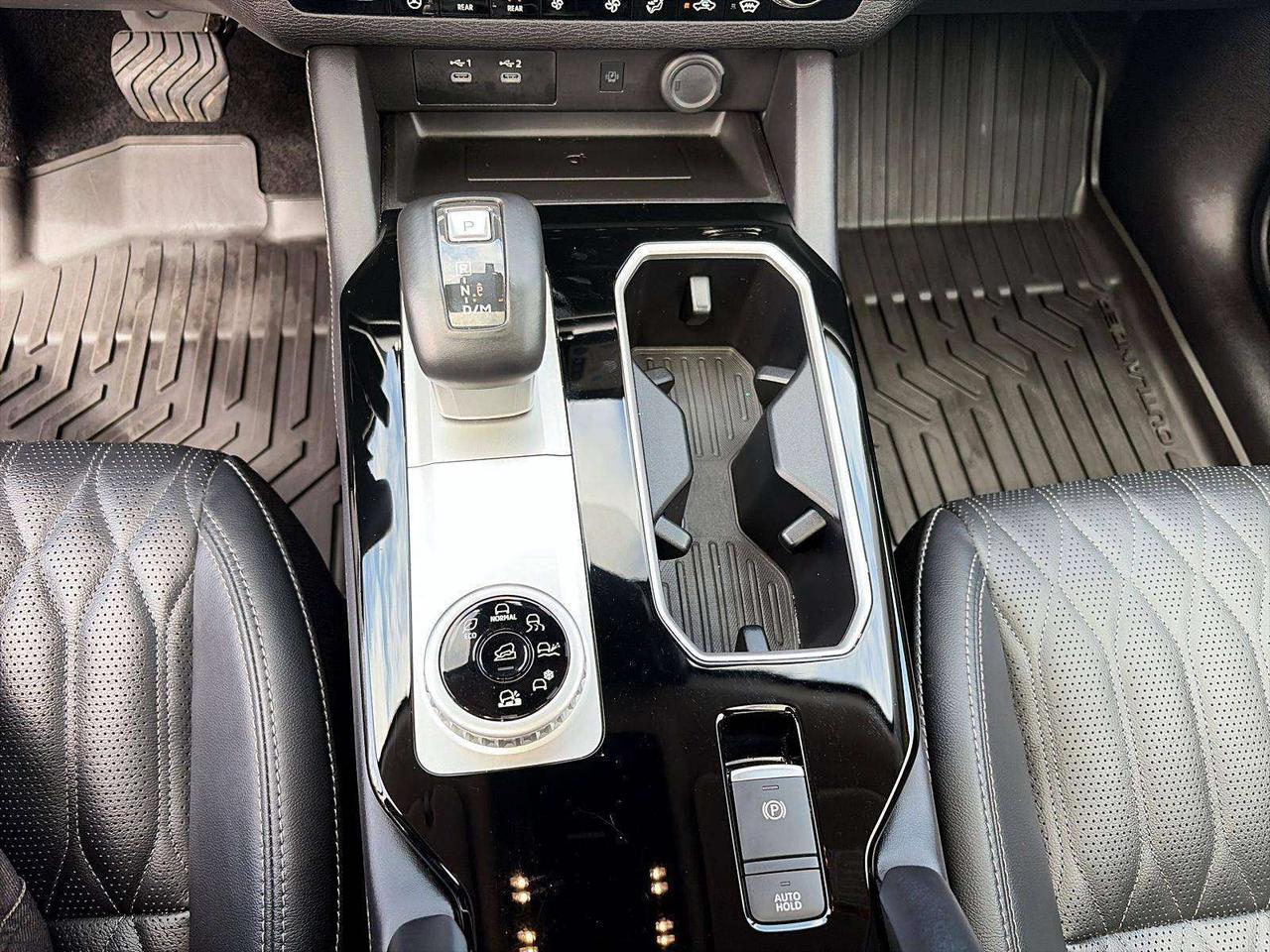 2025 Mitsubishi Outlander GT | WIRELESS CARPLAY YAMAHA SPEAKERS Photo