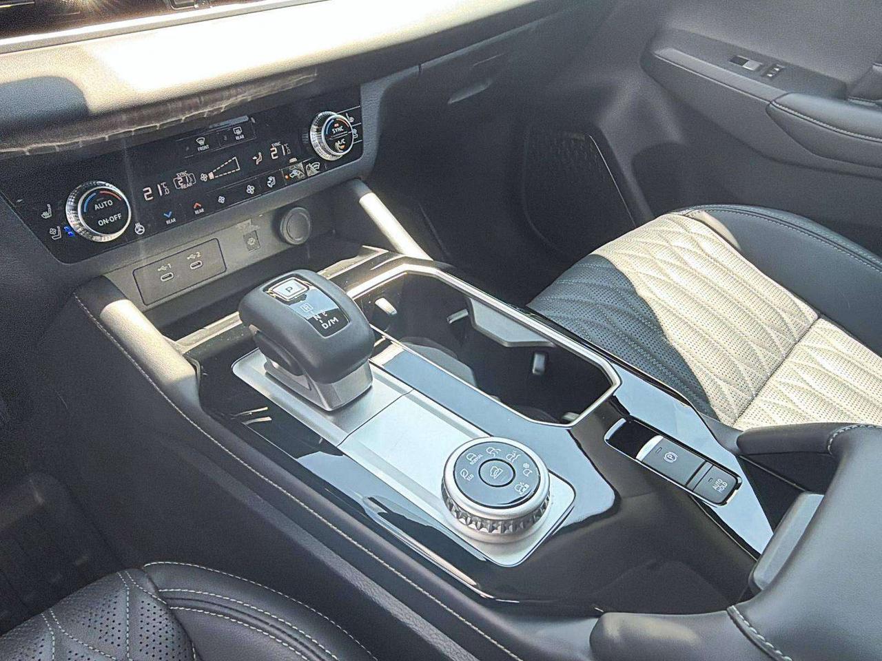 2025 Mitsubishi Outlander GT CARPLAY|CPO Photo